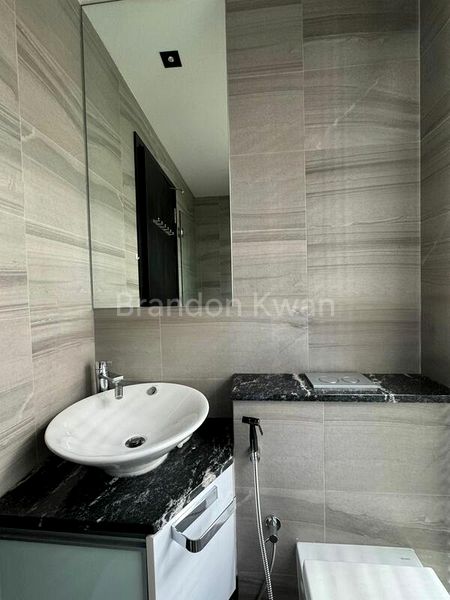5 Bed Cluster House (Landed) for Sale in  Frankel Estate - Image 7